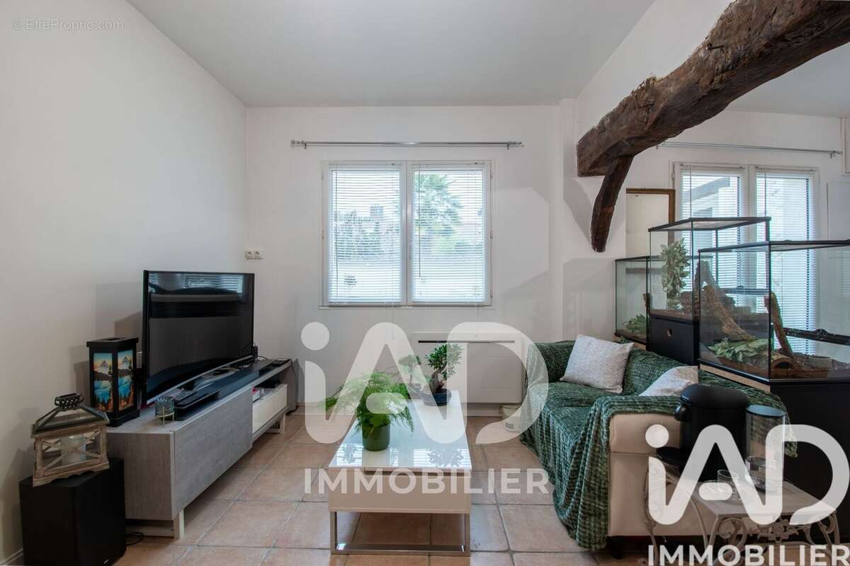 Photo 9 - Maison à LONGNES