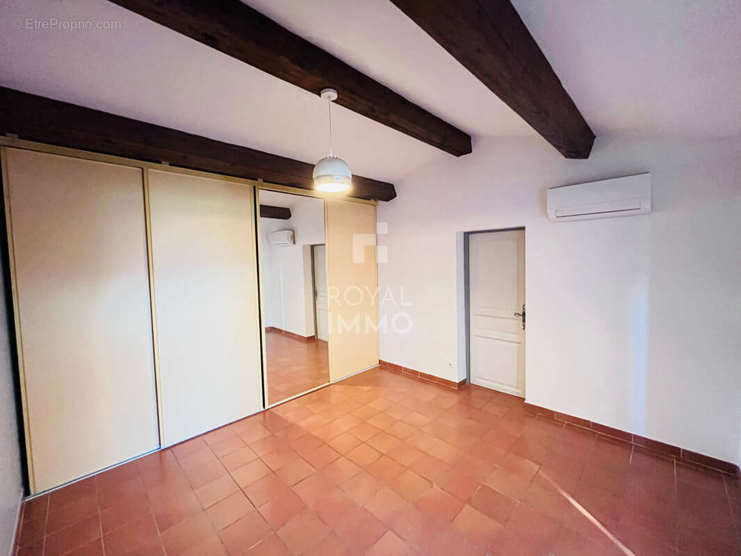 Maison à CUERS