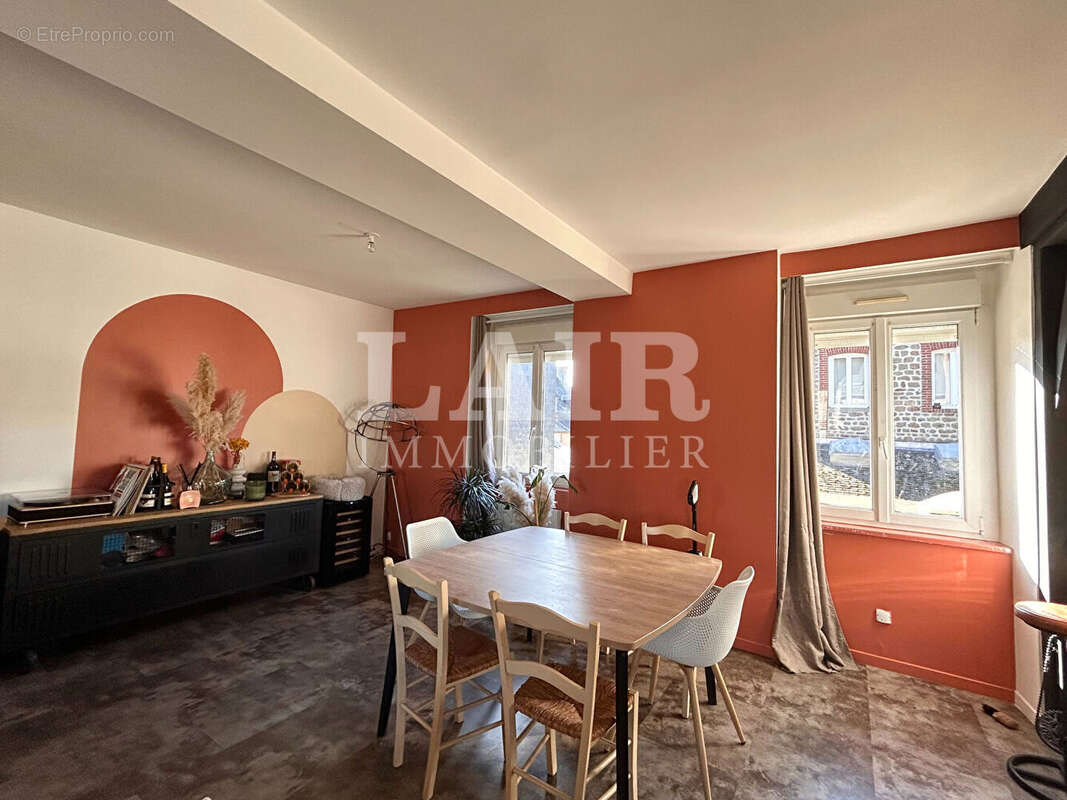 Très bel Appartement 3 pièces à vendre à Briouze - Ref  O15068 - photo 3