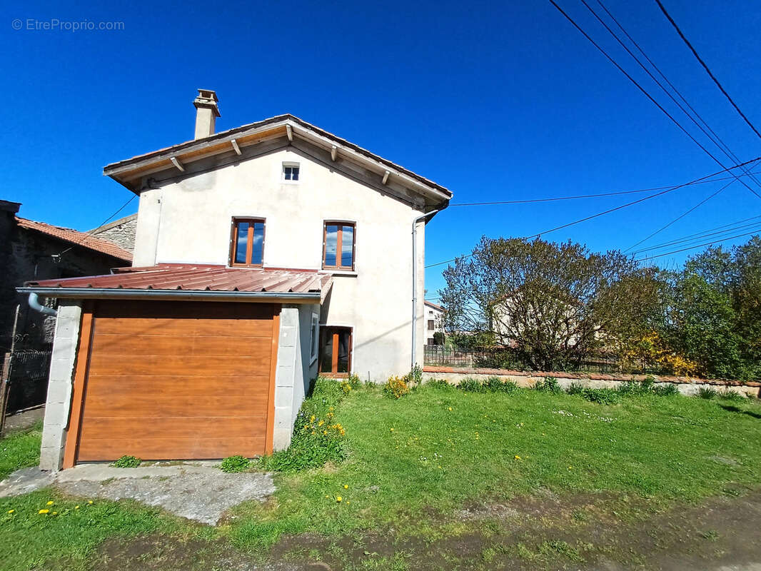 Maison à JULLIANGES