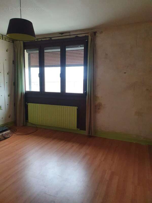 Maison à AULNOYE-AYMERIES