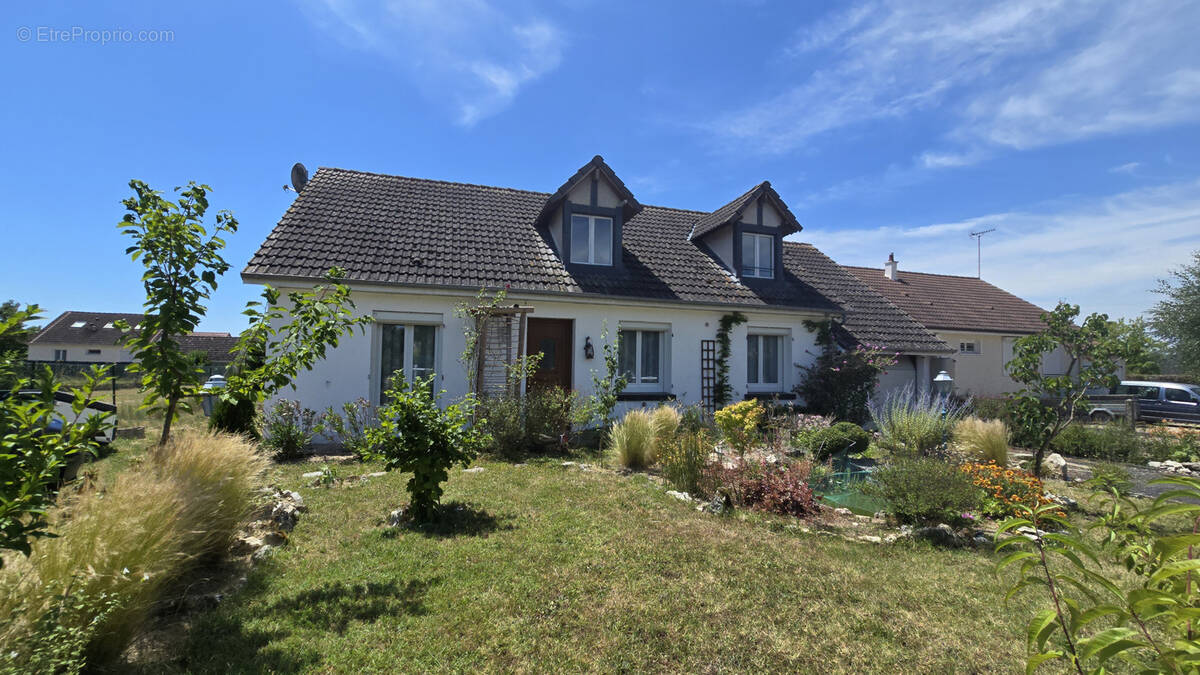 Maison à LAILLY-EN-VAL
