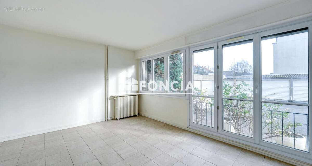 Appartement à CHATILLON