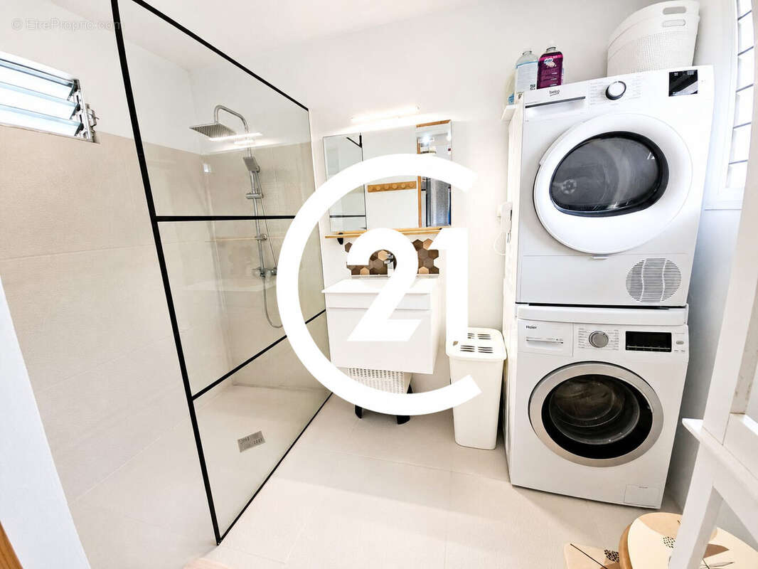 Maison 106 m² à Sainte-Marie  - photo 6