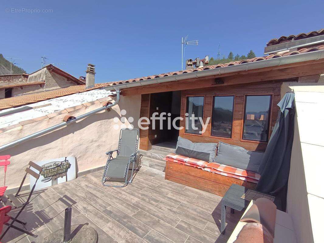 Maison 86 m² à La Motte-Du-Caire  - photo 10