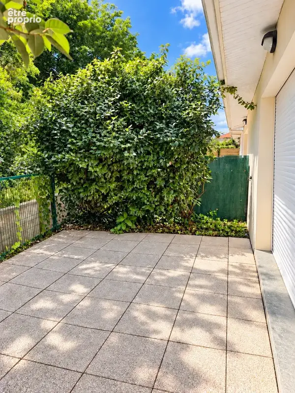 Photo Maison à Saint-Medard-En-Jalles au prix de 310 000€