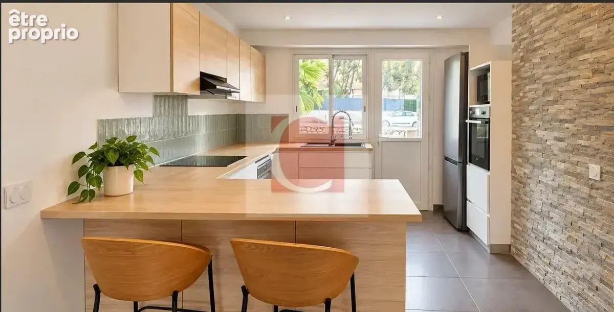 NICE ST MARGUERITE F3 traversant SUD 65M²+ garage 19M²+cave - photo 4