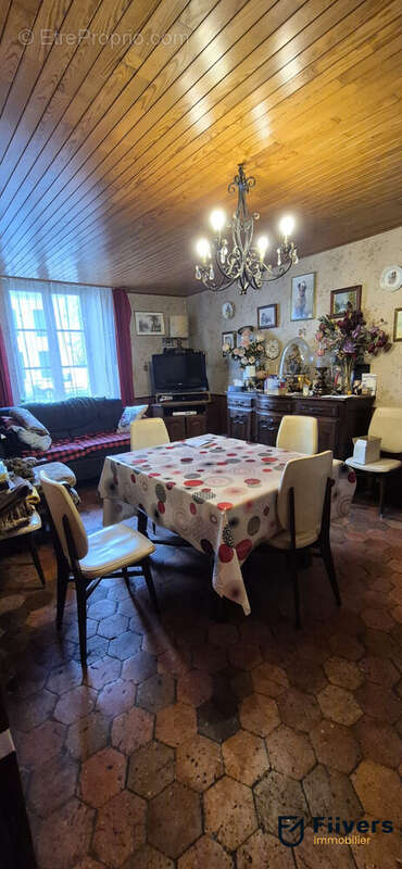 Maison à SAINT-FARGEAU-PONTHIERRY