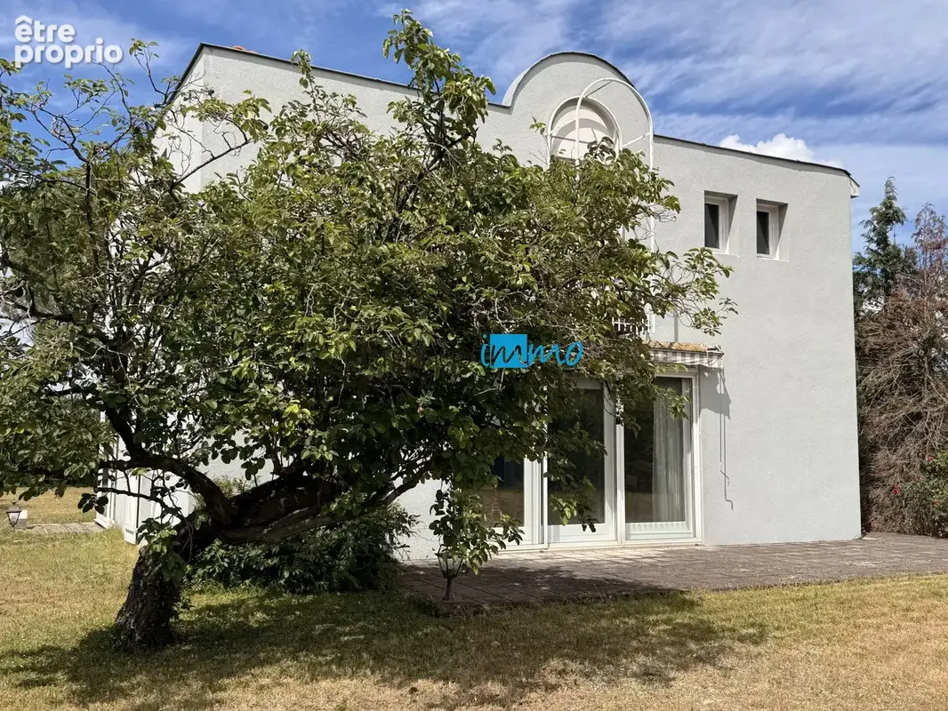 Maison 6 pièces 150 m² à vendre à Mozac (63200) - photo 3