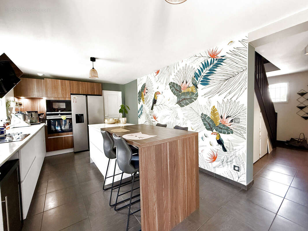 Maison à MORAINVILLIERS