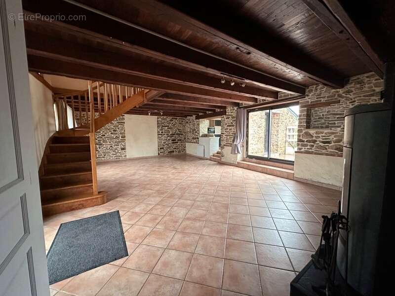 Maison à NIVILLAC