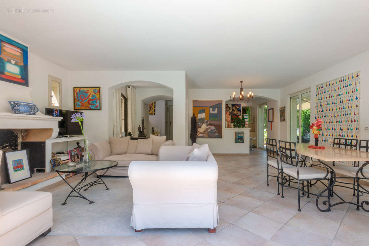 Maison à LA COLLE-SUR-LOUP