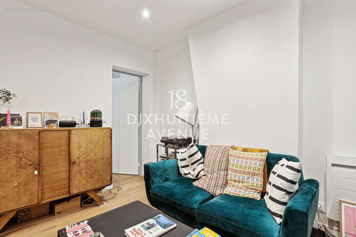 Appartement à PARIS-18E