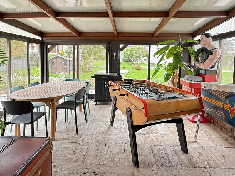 Maison à PREVESSIN-MOENS