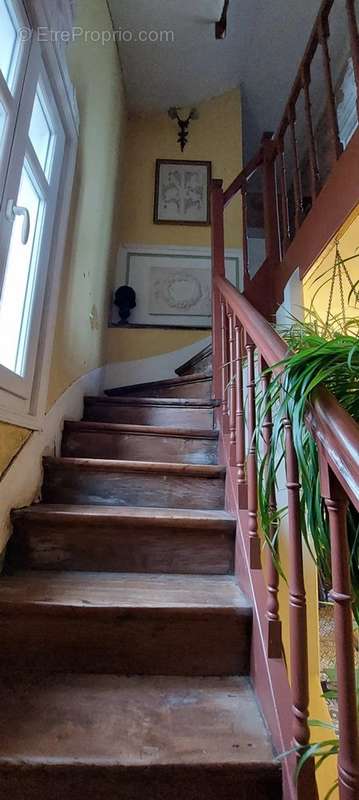 Maison à ESCLES-SAINT-PIERRE