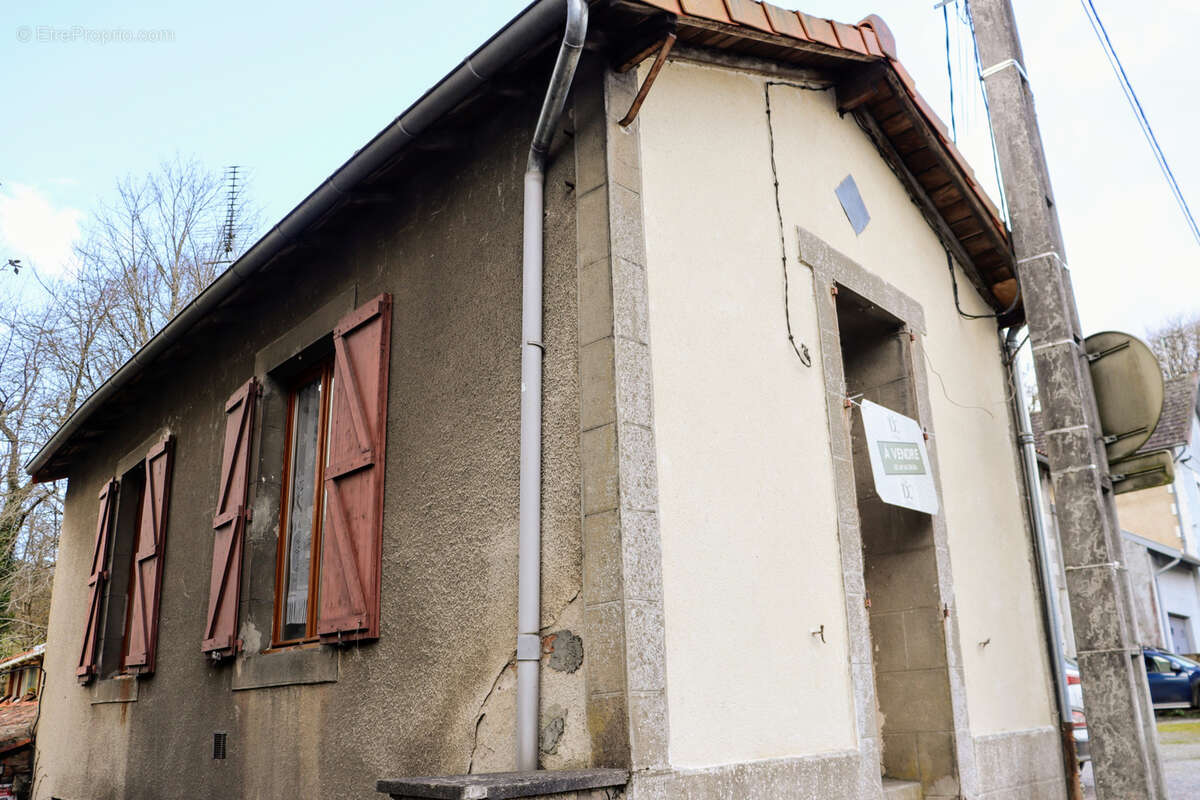 Maison à SAINT-JUNIEN