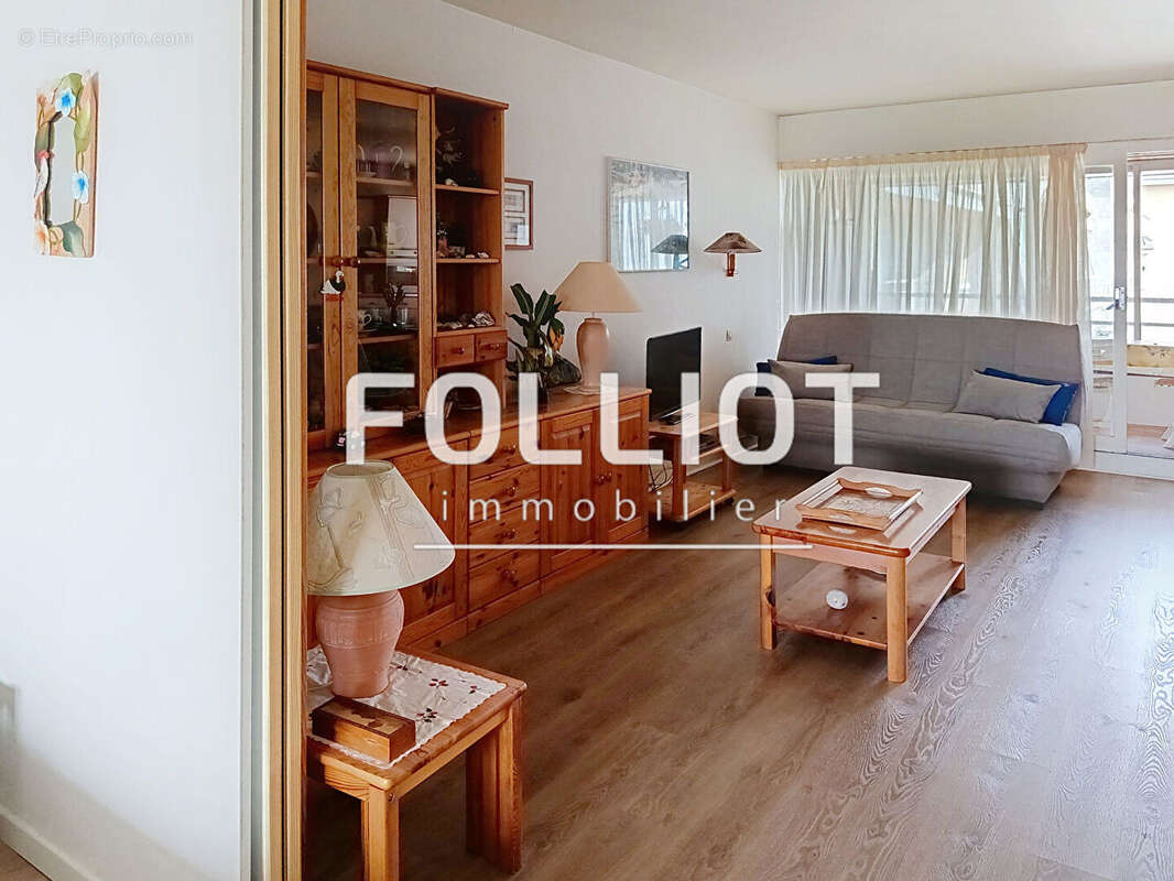 Appartement à COURSEULLES-SUR-MER