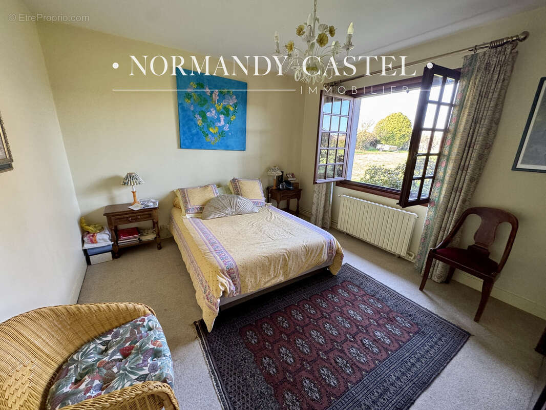 Maison à SAINT-PHILBERT-DES-CHAMPS