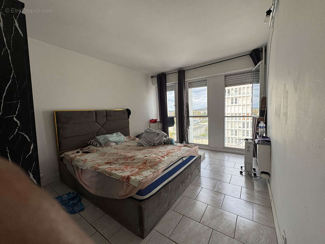 Appartement à SARCELLES