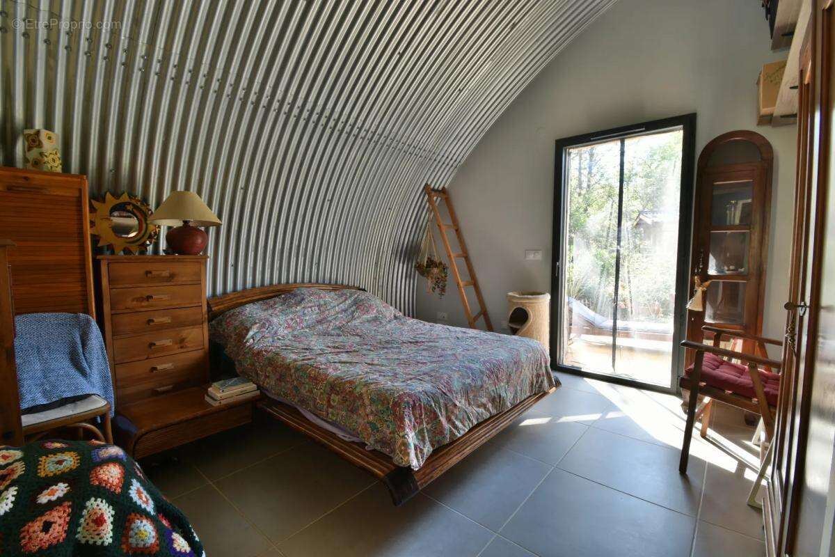 Maison à MAS-DE-LONDRES