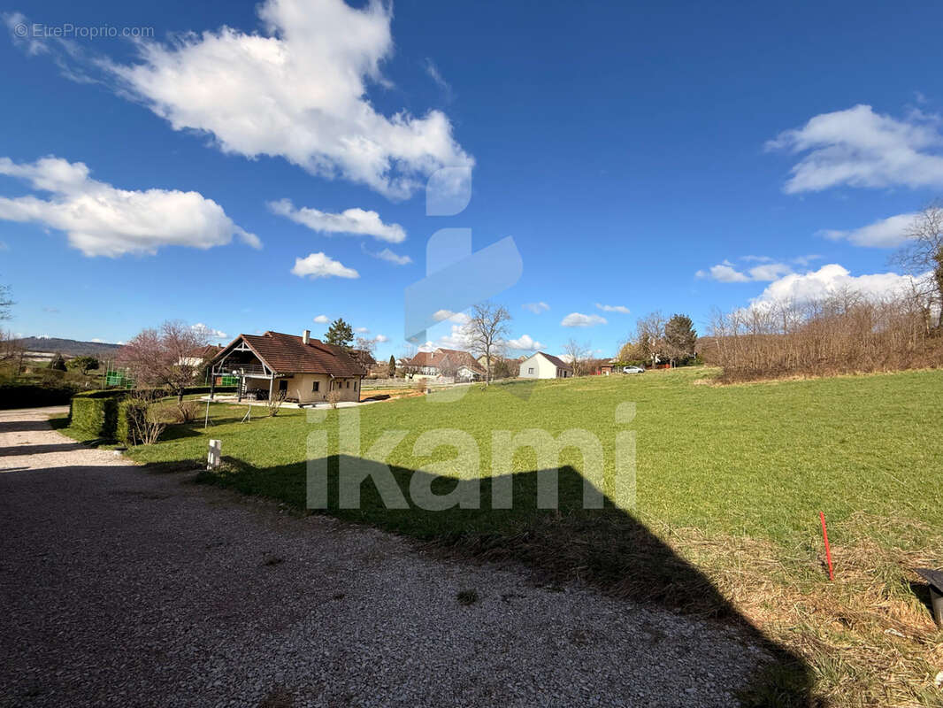 Terrain à PANNESSIERES