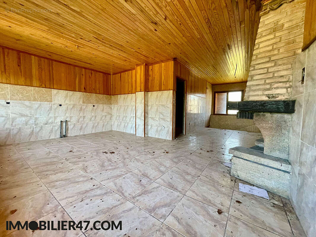 Maison à SAINT-SARDOS