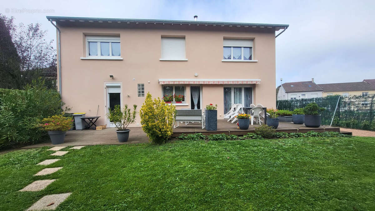 Maison à BELLERIVE-SUR-ALLIER