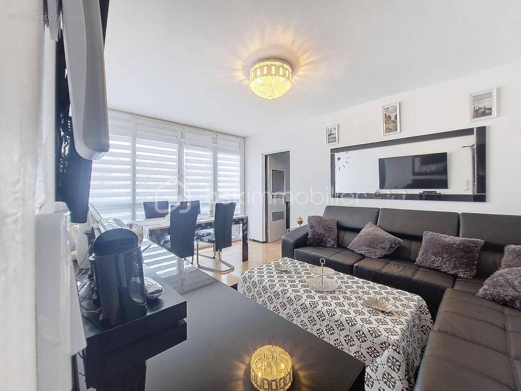 Appartement à CHENOVE