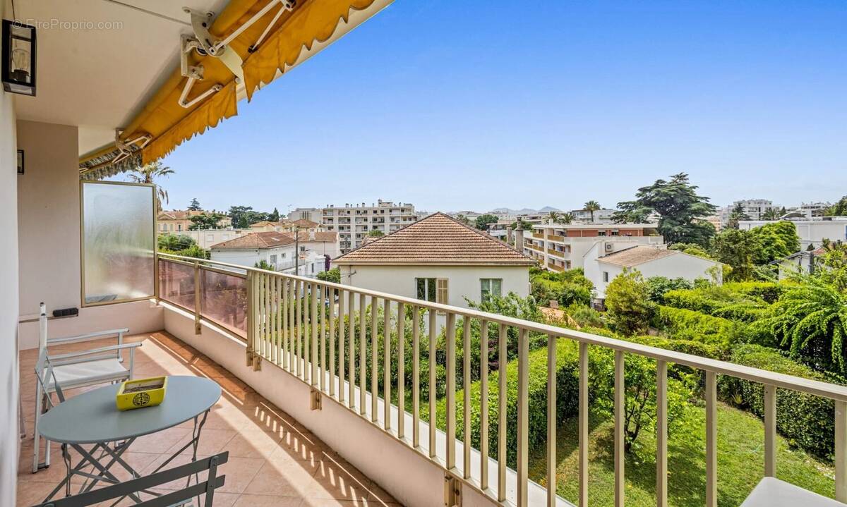 Appartement à CANNES