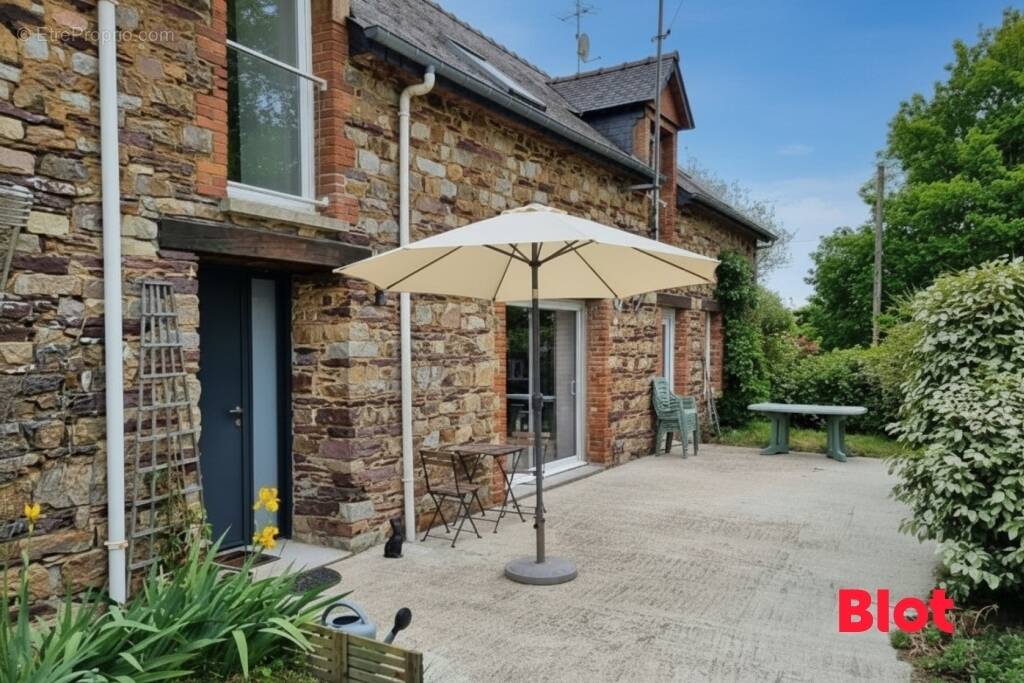 Maison à BAULON