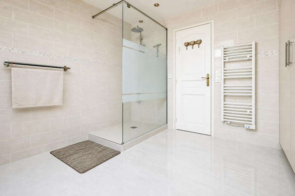 Appartement à MONTLHERY
