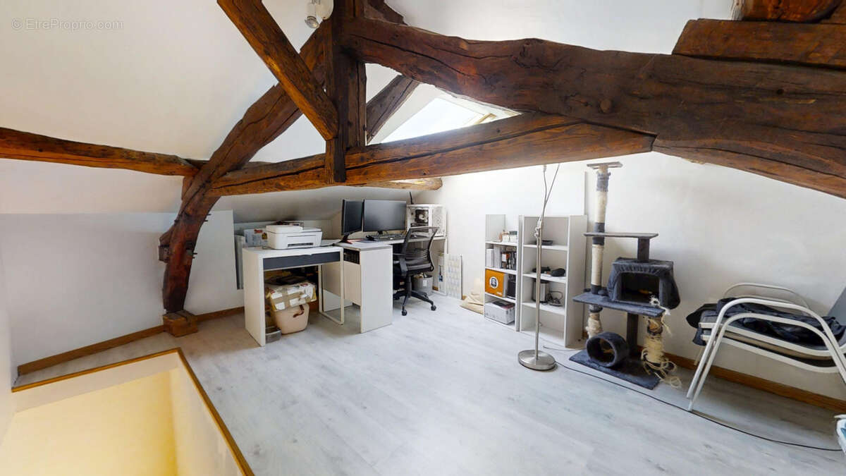 Appartement à DOMENE