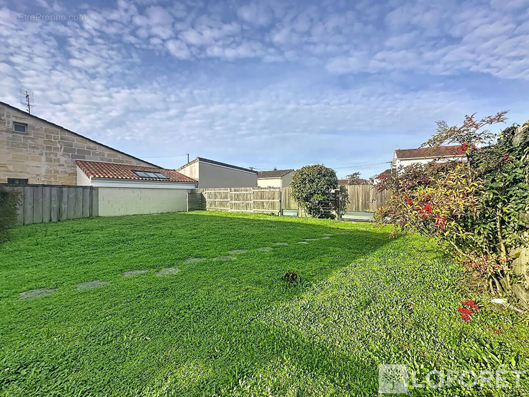 Maison à SAINT-ANDRE-DE-CUBZAC