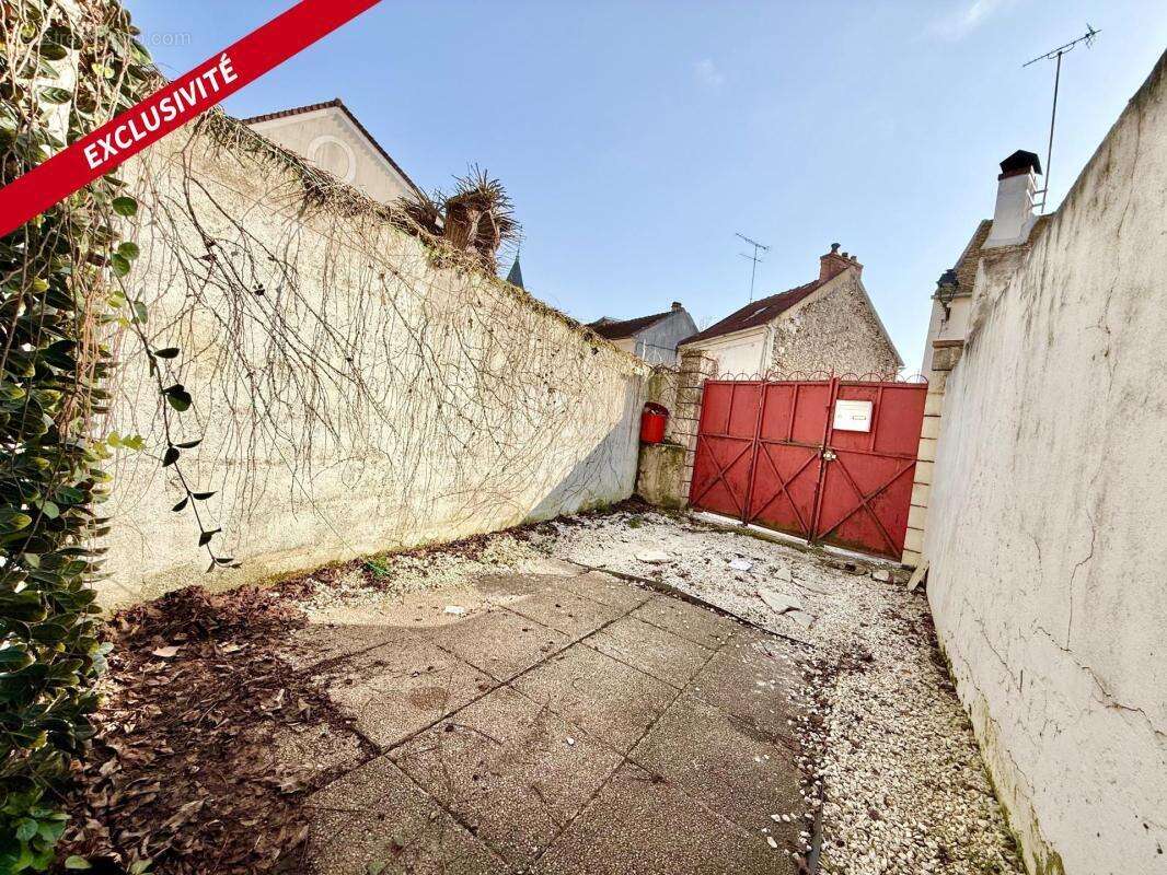 Maison à DAMMARIE-LES-LYS