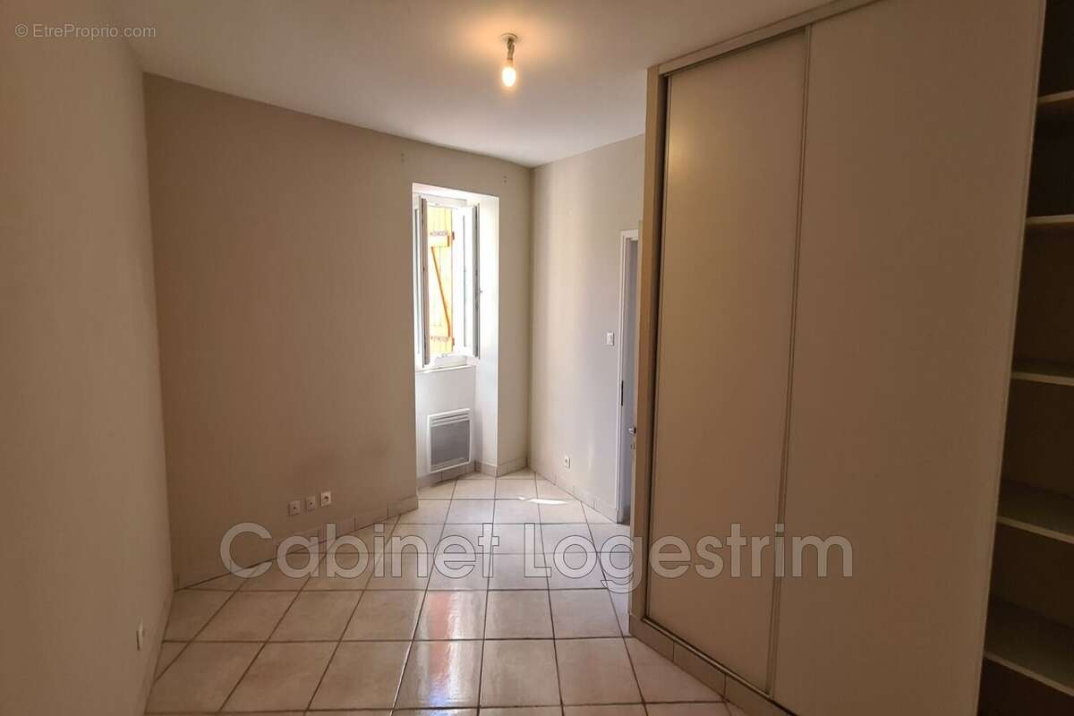 Appartement à BERNIS