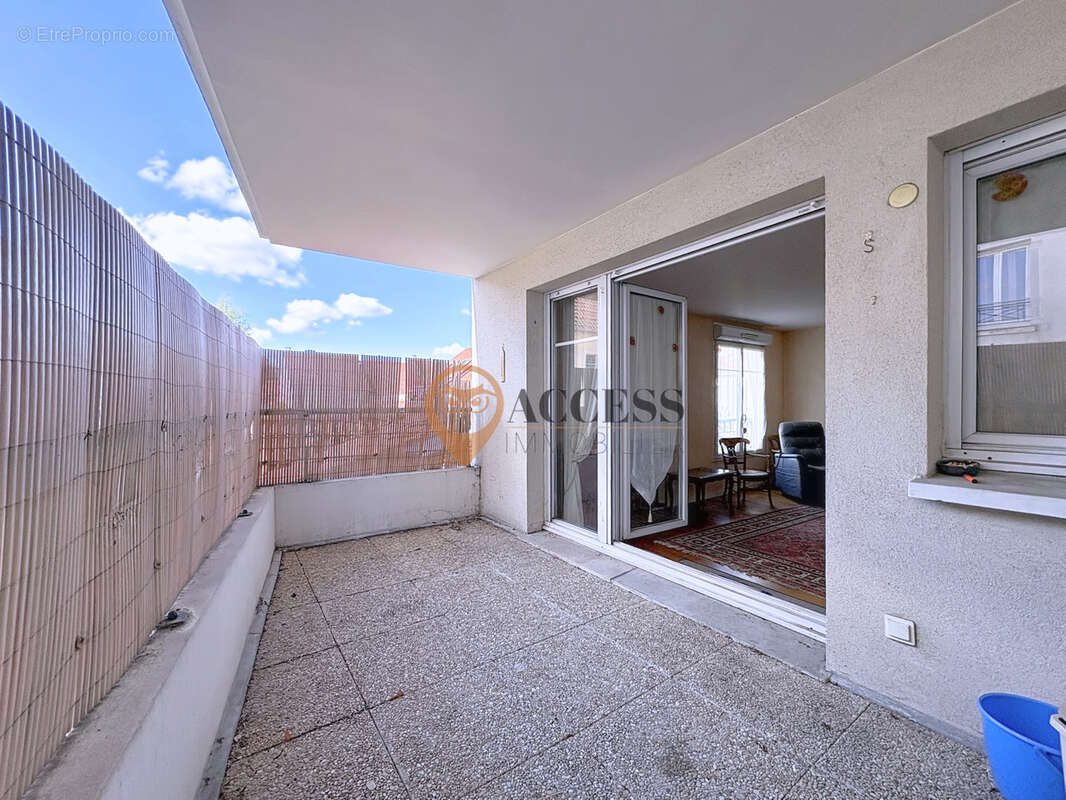 Appartement à HOUILLES