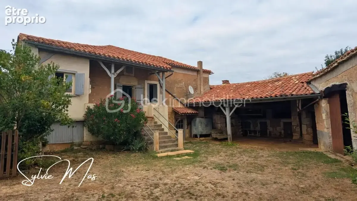 Ensemble de caractère avec grange et ancien four à pain - photo 18