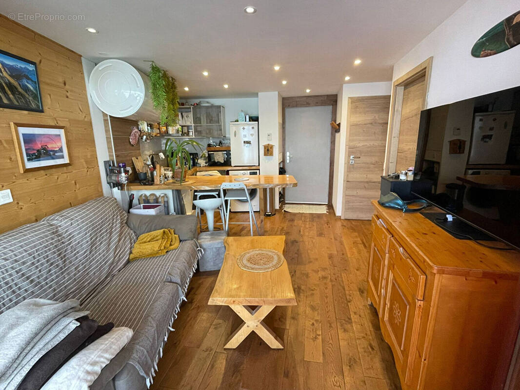 Appartement à LE CHATEL