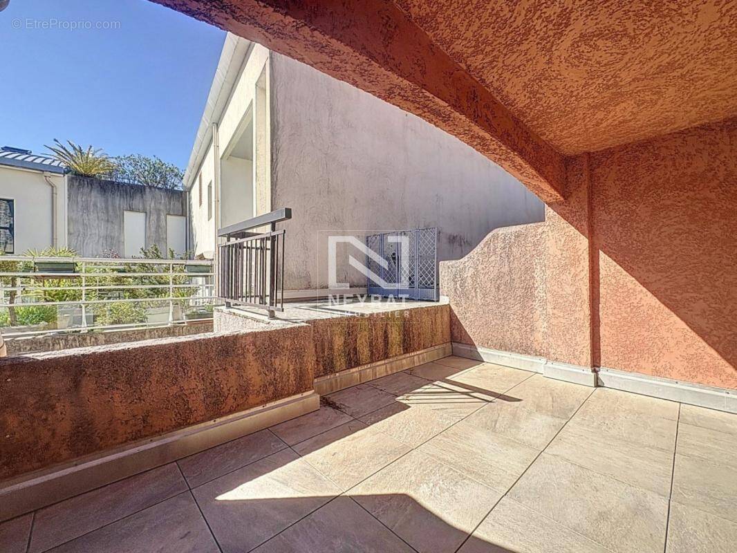 Appartement à FREJUS