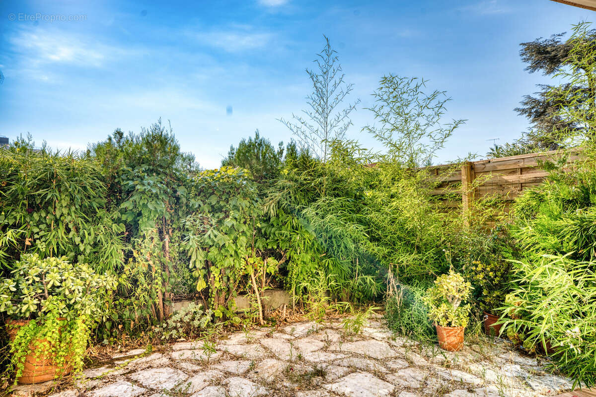Nice Valrose - 2p jardin privatif + garage - photo 12