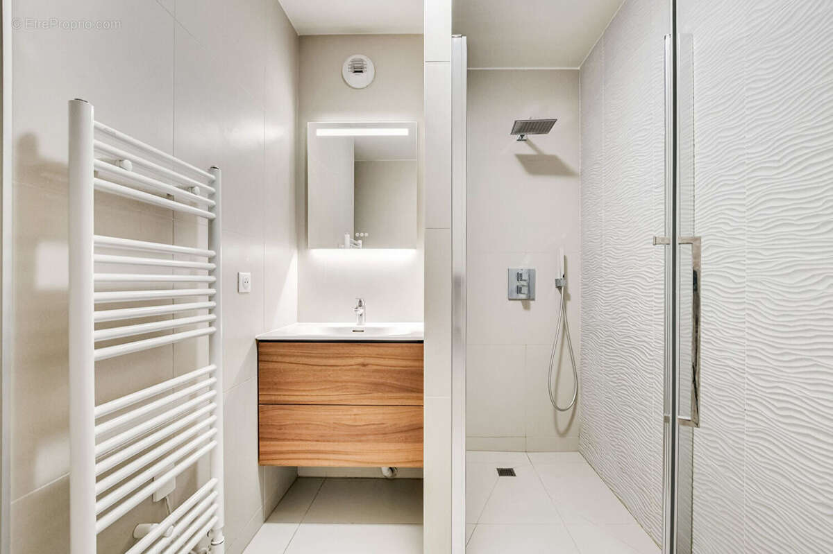 Appartement à PARIS-19E