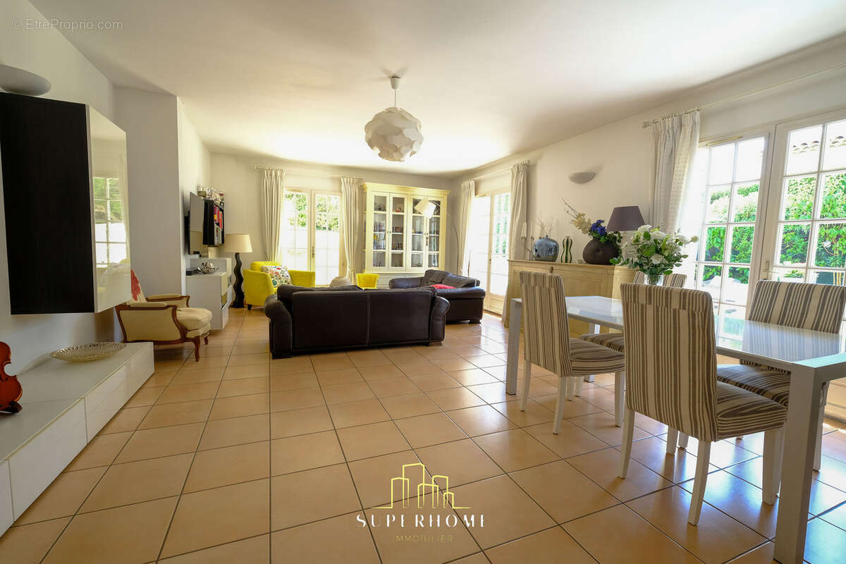 Maison familiale T5 avec piscine   Un véritable havre de paix aux Caillols (Marseille 13012) - photo 35