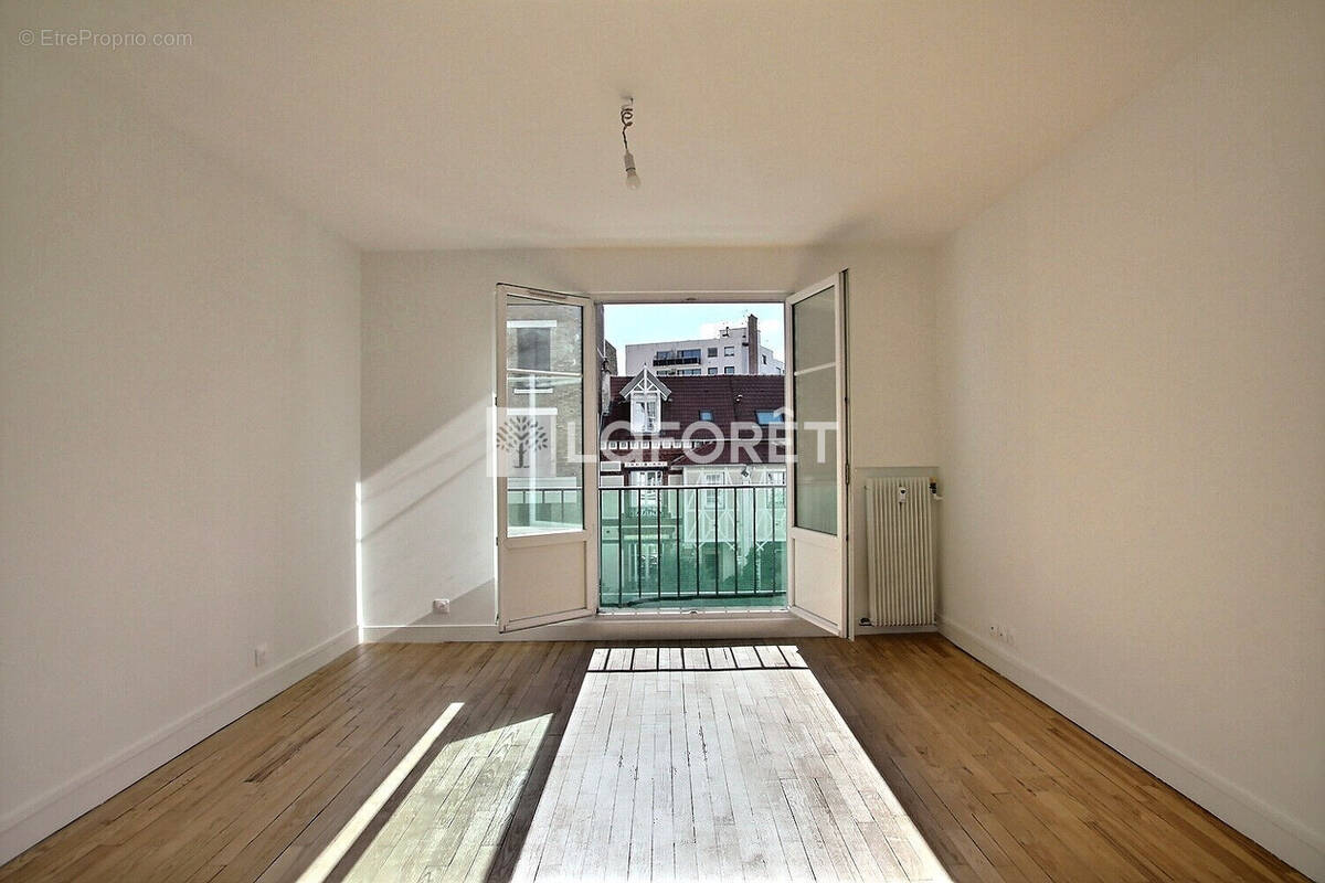 Appartement à ASNIERES-SUR-SEINE