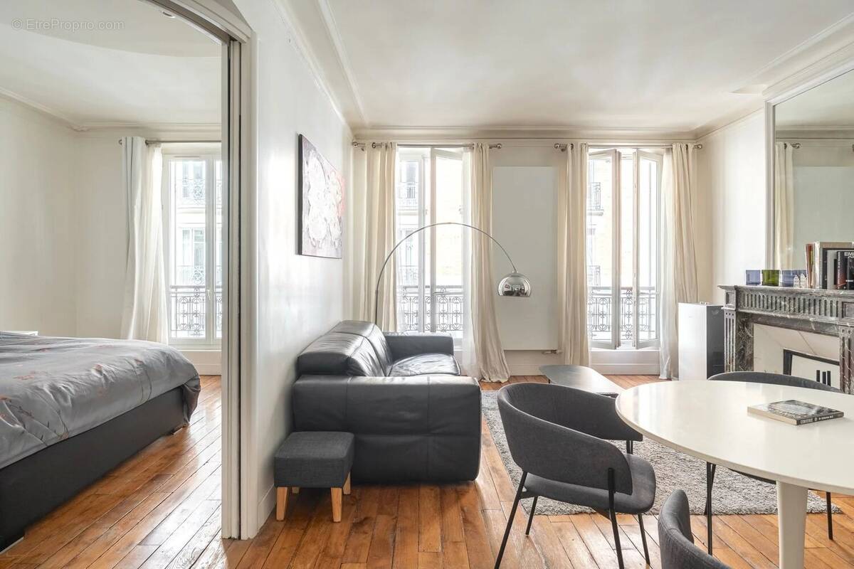 Appartement à PARIS-6E