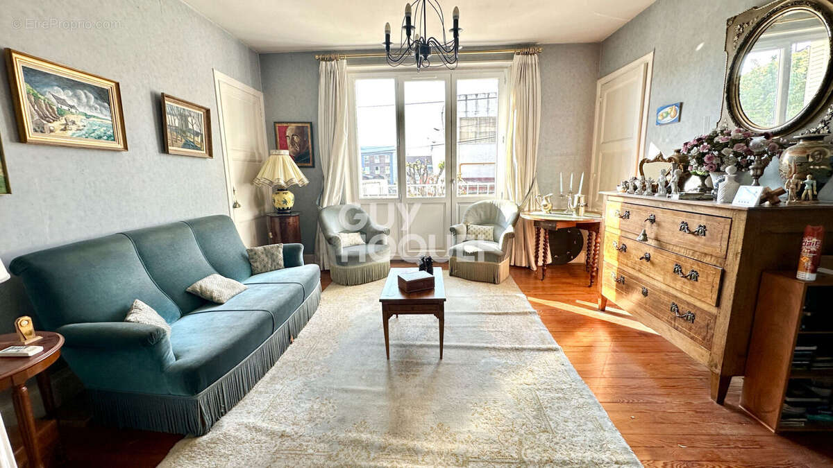 Maison à CLERMONT-FERRAND