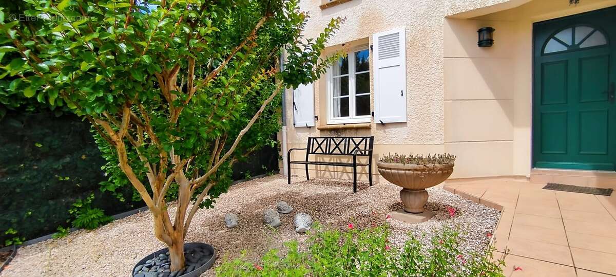 Maison à MONTMORENCY