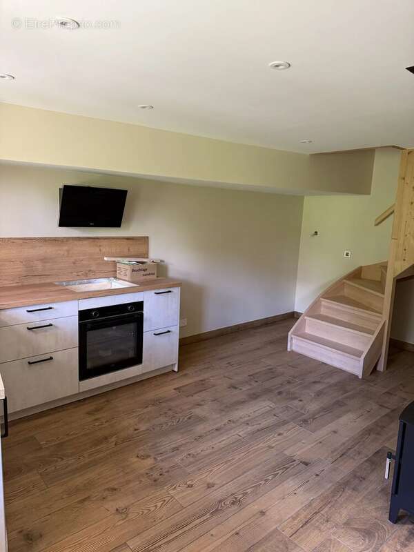 Maison à LA PERRIERE