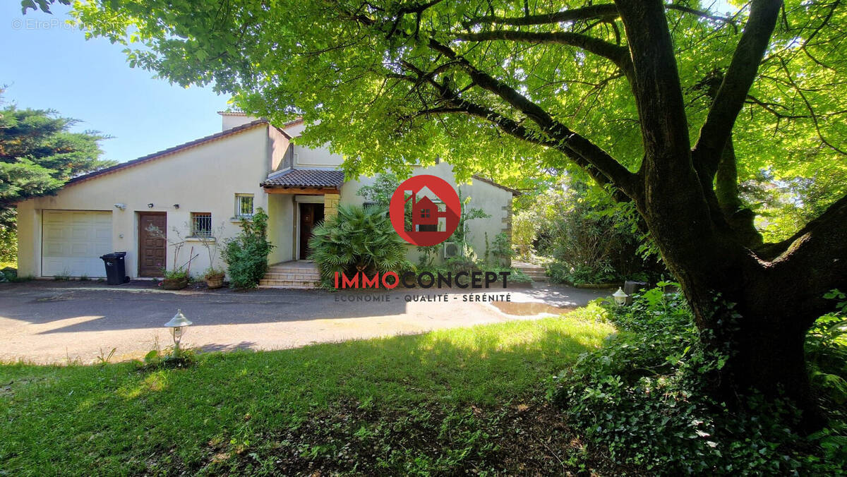 Maison à BAGNOLS-SUR-CEZE