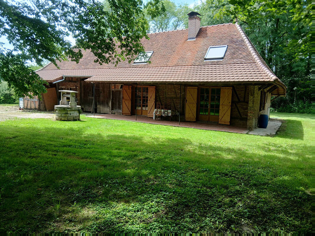 Maison à SAINT-GERMAIN-DU-BOIS