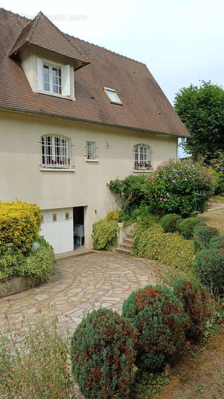 Maison à BELLERIVE-SUR-ALLIER